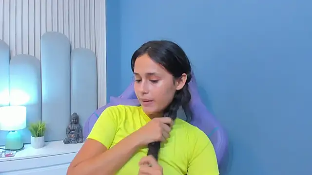 luly_dreams webcam