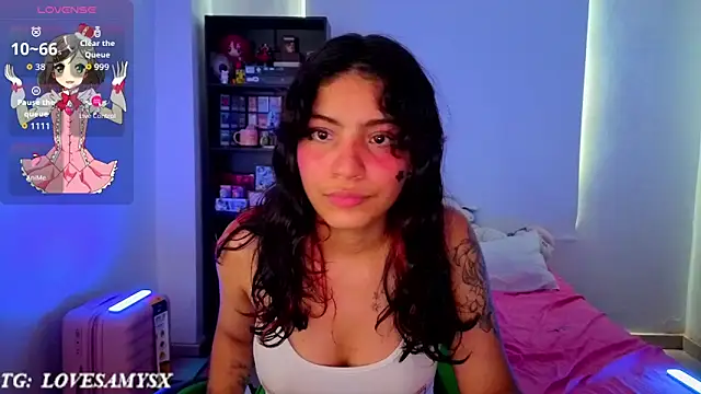 Lovelyamyy webcam