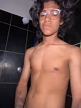 dreyk20 live cam on StripChat