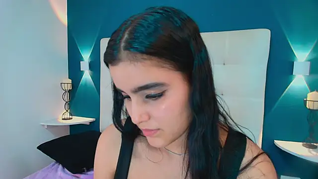 MiaaCarter_ webcam