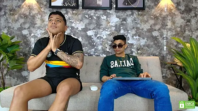 Alejandro_and_Deiby webcam