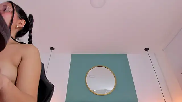 lucy_blue28 webcam