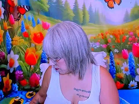 indianroxy webcam