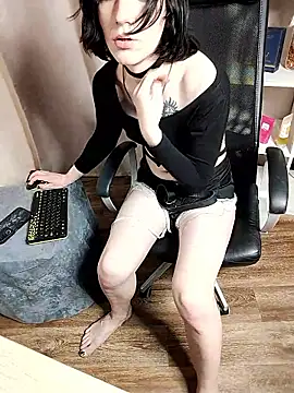 MickeQuinee webcam