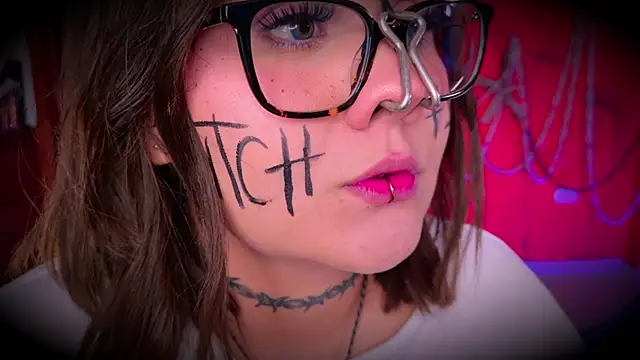 Laura_takint webcam