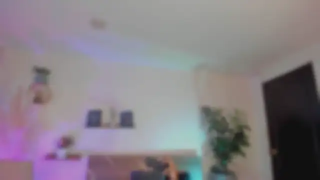 YariRose webcam