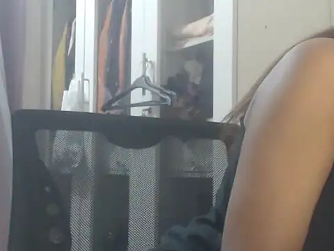 NancyRuvi webcam