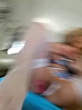 CelynaRoss webcam
