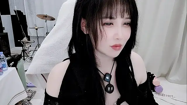 Evangelin-e live sex cam