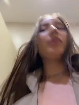 ICrazyOneIRL Live Webcam on Stripchat