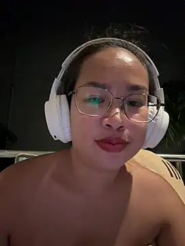 Ponthip webcam