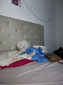 Watch alicetgirlbr live on EroticFlix - High definition streams