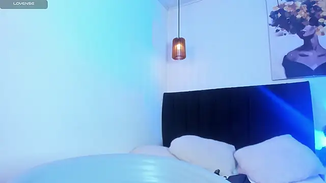 dolly_zoe webcam