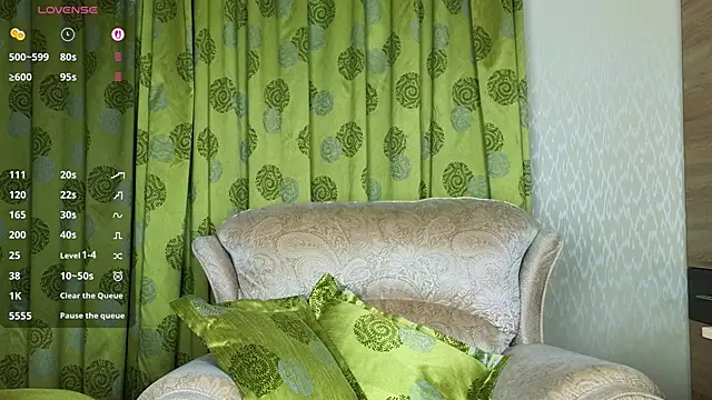 Cowell_Adelina webcam