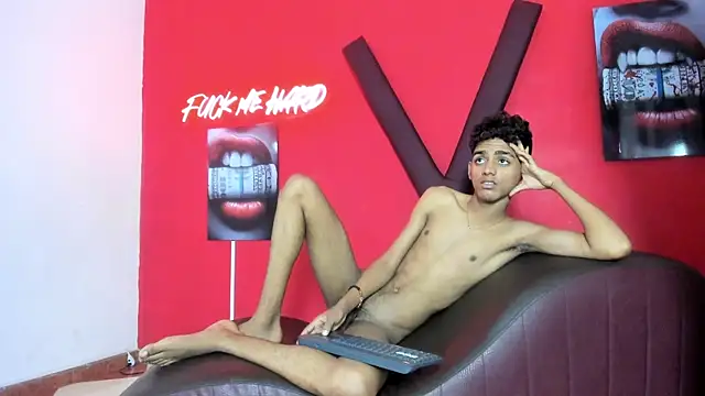 TWINKS_FRIENDS webcam