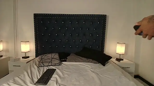 Damian_and_roxanne webcam