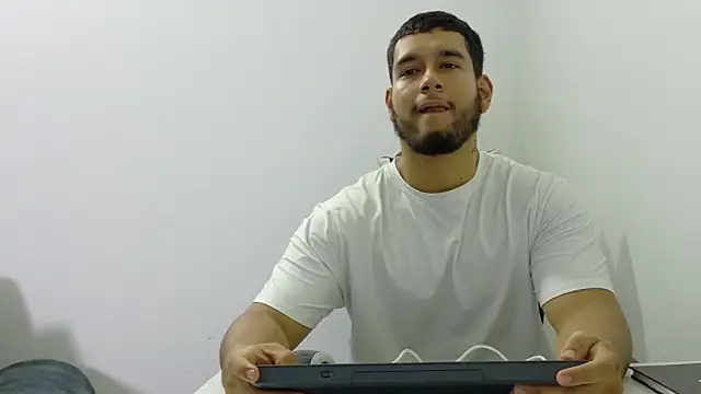 ander_montoyaa webcam