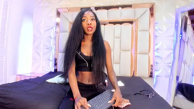 Sarah_Adamss webcam