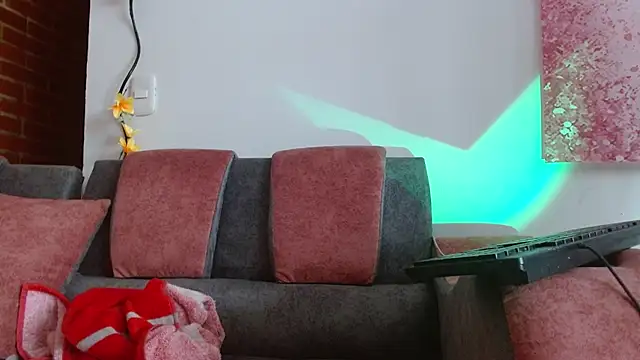 Lia_rouse04 webcam