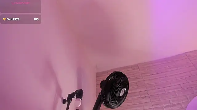 aria__monroe webcam