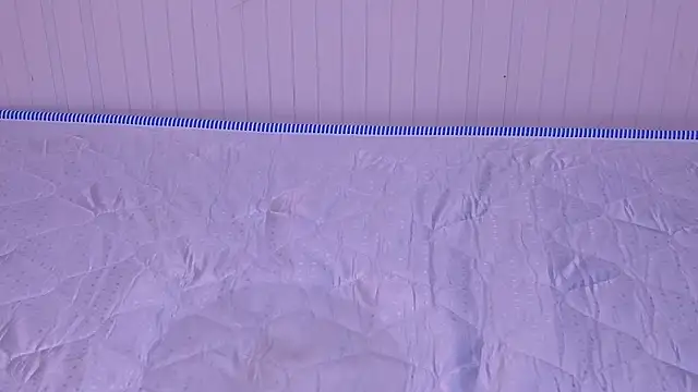 JulyMilky webcam