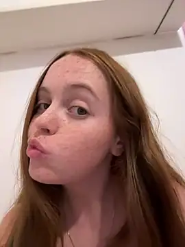 lilysmn webcam