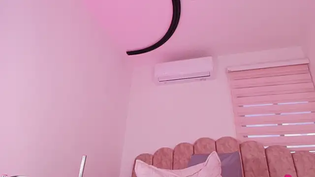 Malaia_thompson_ webcam