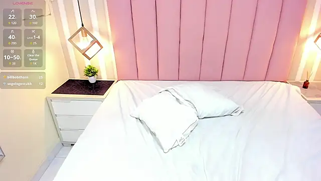 MIA_JONS2 live cam on StripChat