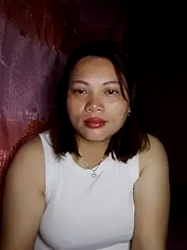 Qie_qir live cam on StripChat