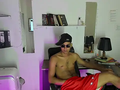 xxKamadevaxx webcam