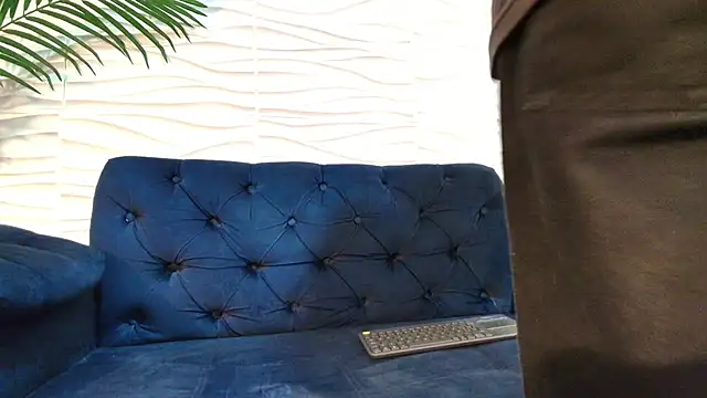 pavo_tv (M twink) - make your cock hard and masturbate