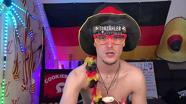 Cookieboy88 live sex cam