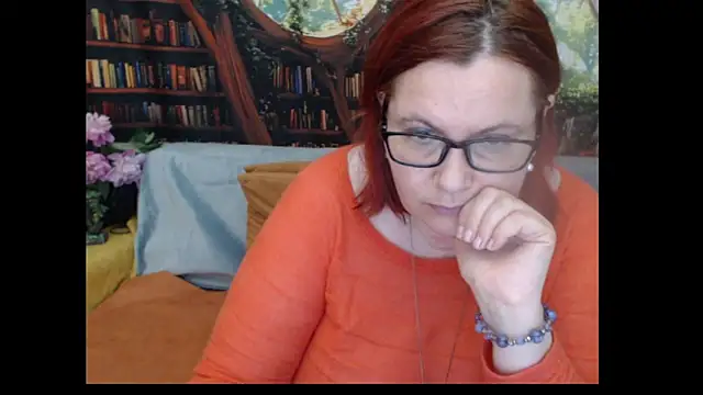 PlayfullMature webcam