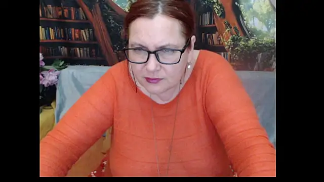 PlayfullMature webcam