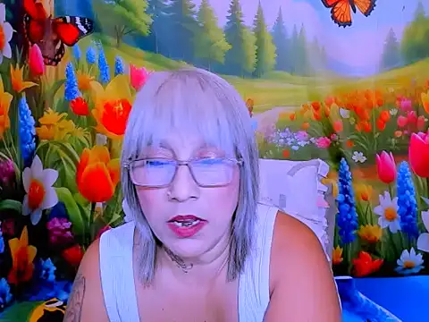 indianroxy webcam