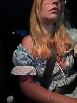 Watch AnastasiaAniess live on EroticFlix - High definition streams