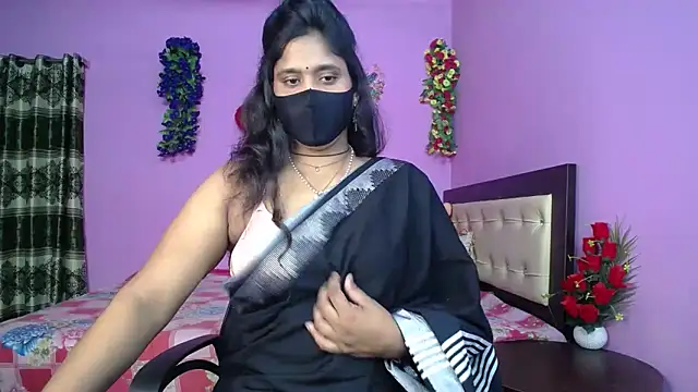 Watch Maiya_Amber live on EroticFlix - High definition streams