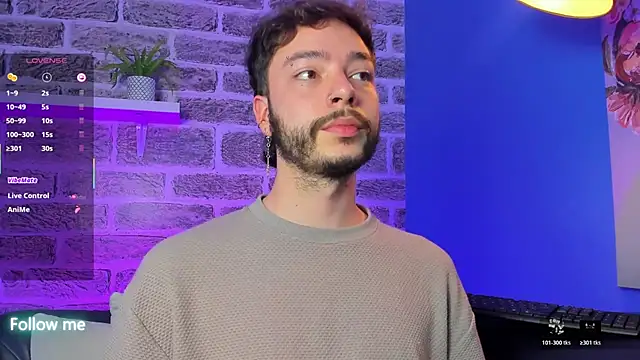 noah_ricci webcam