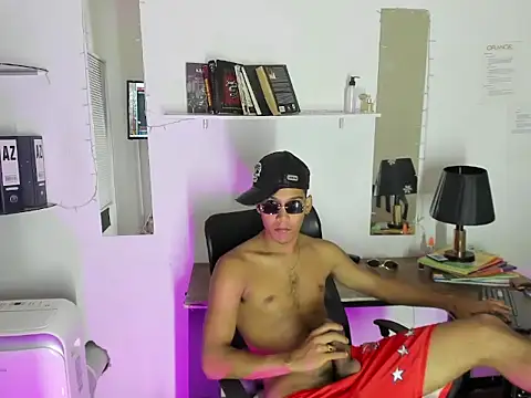 xxKamadevaxx webcam