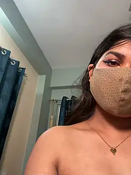 Watch Lisa_afreen live on EroticFlix - High definition streams