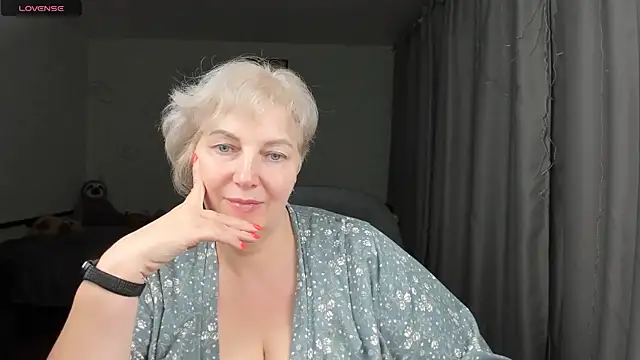 Mary-Leee webcam