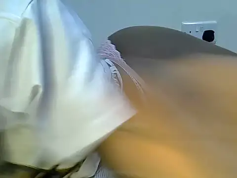 curvyslut20 webcam