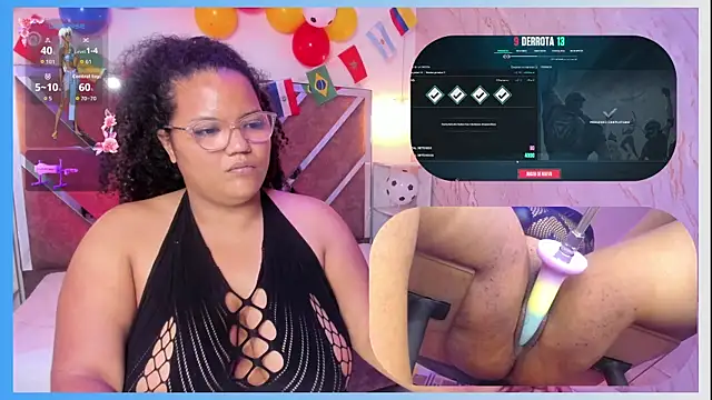 MhiaRey live cam on StripChat