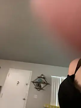 rubbyyy_rain live cam on StripChat