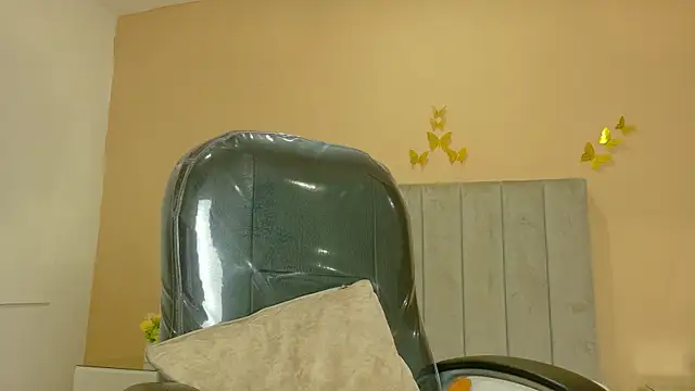 Nascary_Fox webcam