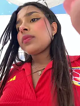 Watch Mariangel_11 live on EroticFlix - High definition streams