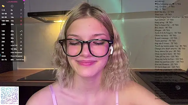 Watch Carolini_i live on EroticFlix - High definition streams