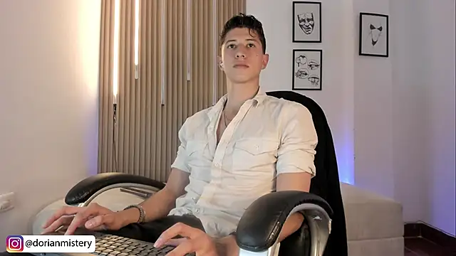 Dorianmistery2322_ webcam