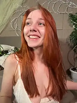 Watch PollyVinice live on EroticFlix - High definition streams