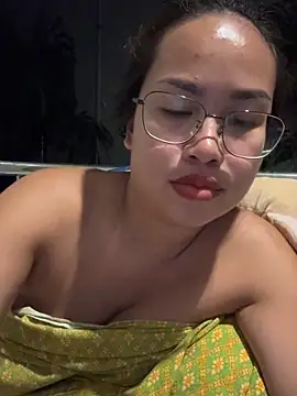 Ponthip webcam